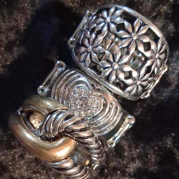 Expandable Statement Rings - Picture 2 of 3
